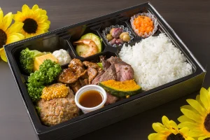 和牛ハンバーグ &スパイシーBBQ&牛ハラミステーキ ゴールデンマスタード付き