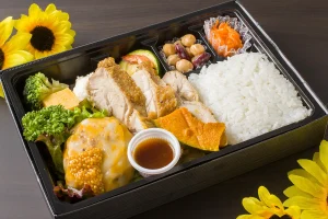 ゴルビージャックチーズバーグ&若鶏チキングリルゴールデンマスタード付き