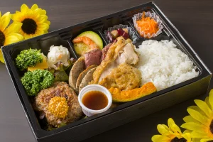 和牛ハンバーグ&若鶏グリル&生ソーセージ&牛ハラミステーキ ゴールデンマスタード付き