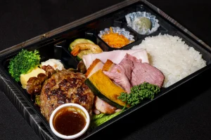 【通常￥2500→期間限定2160円!】和牛ハンバーグ&ローストポーク& 牛ハラミステーキ&自家製合鴨パストラミBBQ